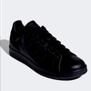 NEW!!! Mens SZ13 ALL BLACK STAN SMITH ADIDAS!!!